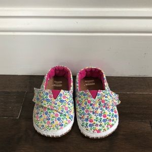 TOMS Baby Floral Shoes